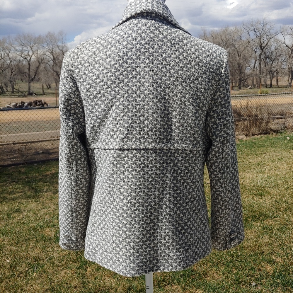 Pretty Gray Button Up Jacket With Big Buttons - image 3